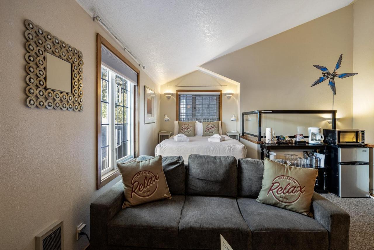 Beaches Inn | Herons Nest Loft 캐논비치 외부 사진